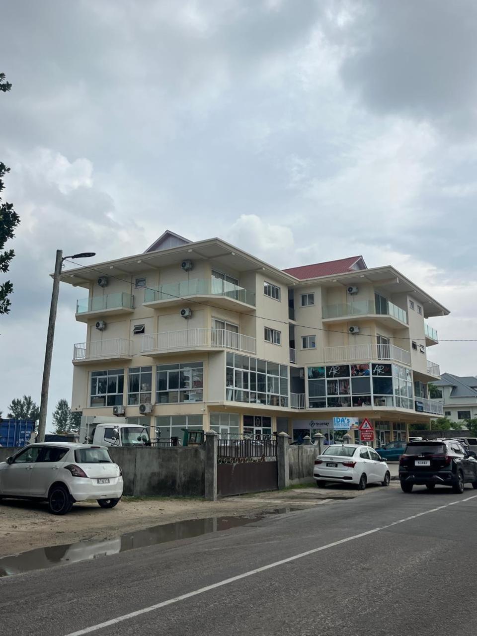 Le Chateau Bleu Anse aux Pins Exterior photo